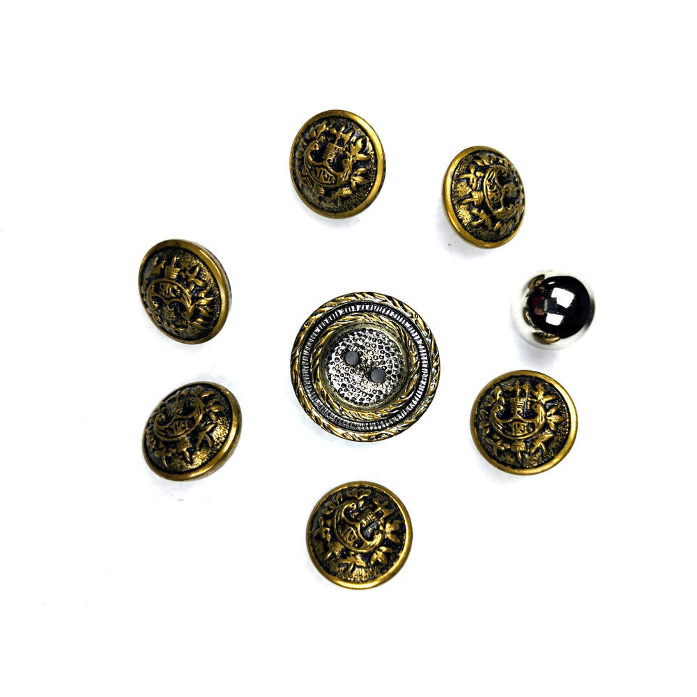 Vintage Gold Tone Raised Relief Crest Medallion Jacket Blazer Buttons Mixed Lot